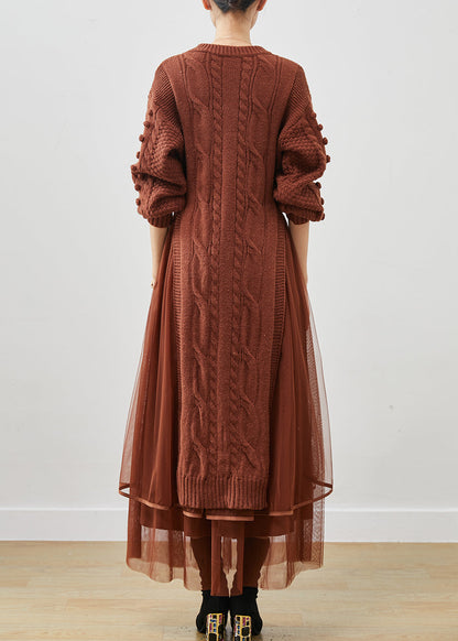 Well Tailored Sweater with a Graceful Silhouette