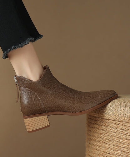 Beautifully Finished Boots in a Timeless Design
