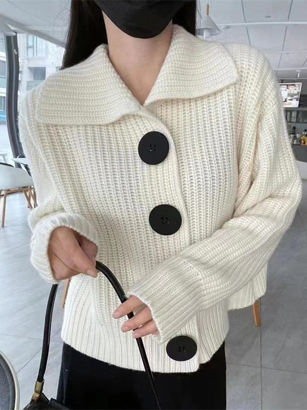 Gracefully Styled Cardigan for Any Occasion