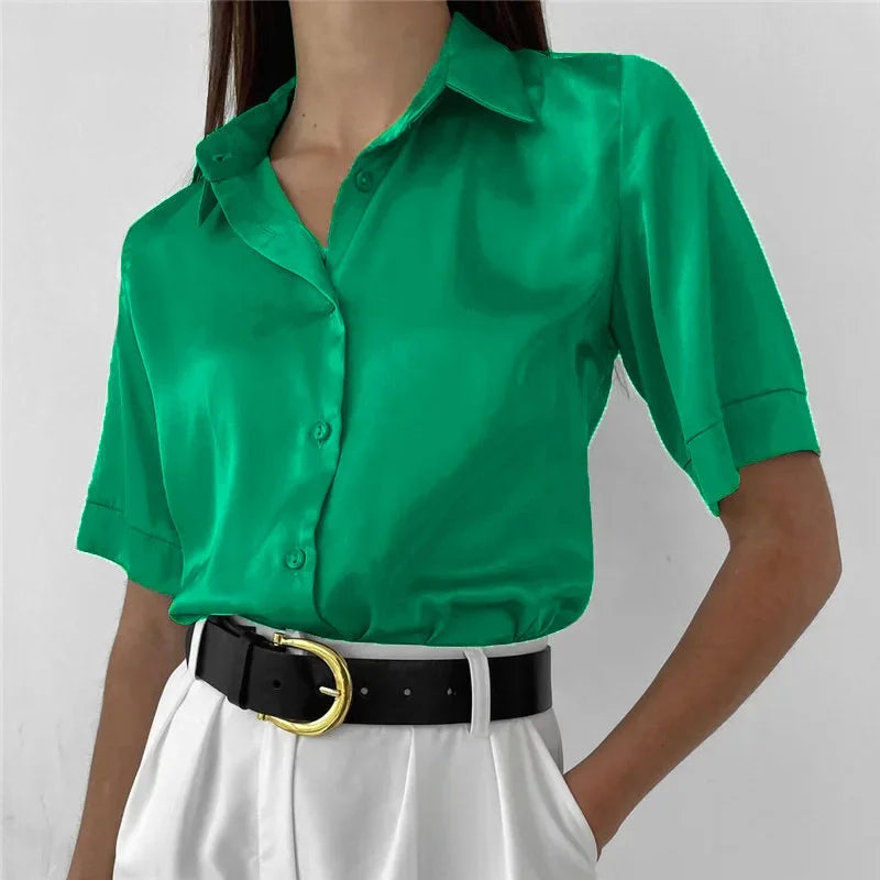Sophisticated Blouse with a Clean Classic Look