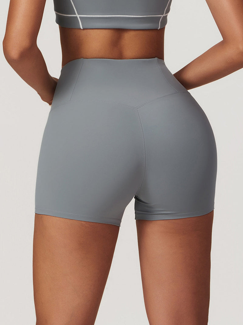 Sophisticated Garment with a Clean Classic Look