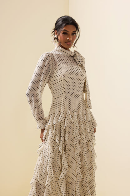 Gracefully Styled Dress for Any Occasion