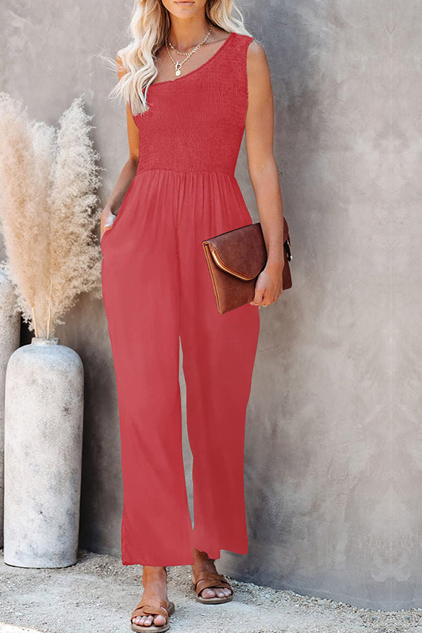 Sophisticated Garment with a Clean Classic Look