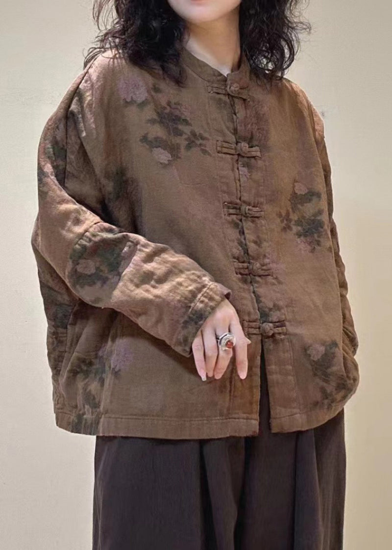 Classic Vintage Blouse with a Flattering Fit