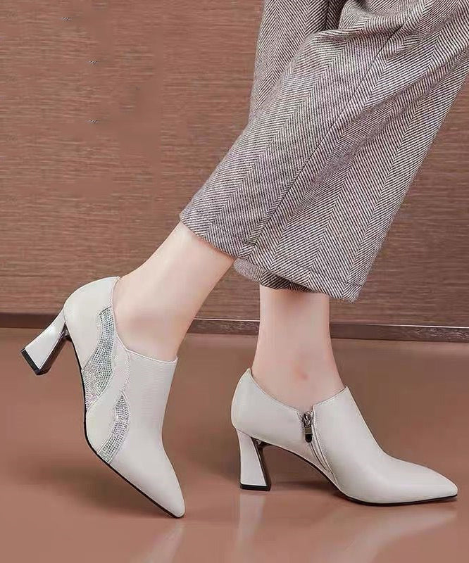 Well Tailored Garment with a Graceful Silhouette