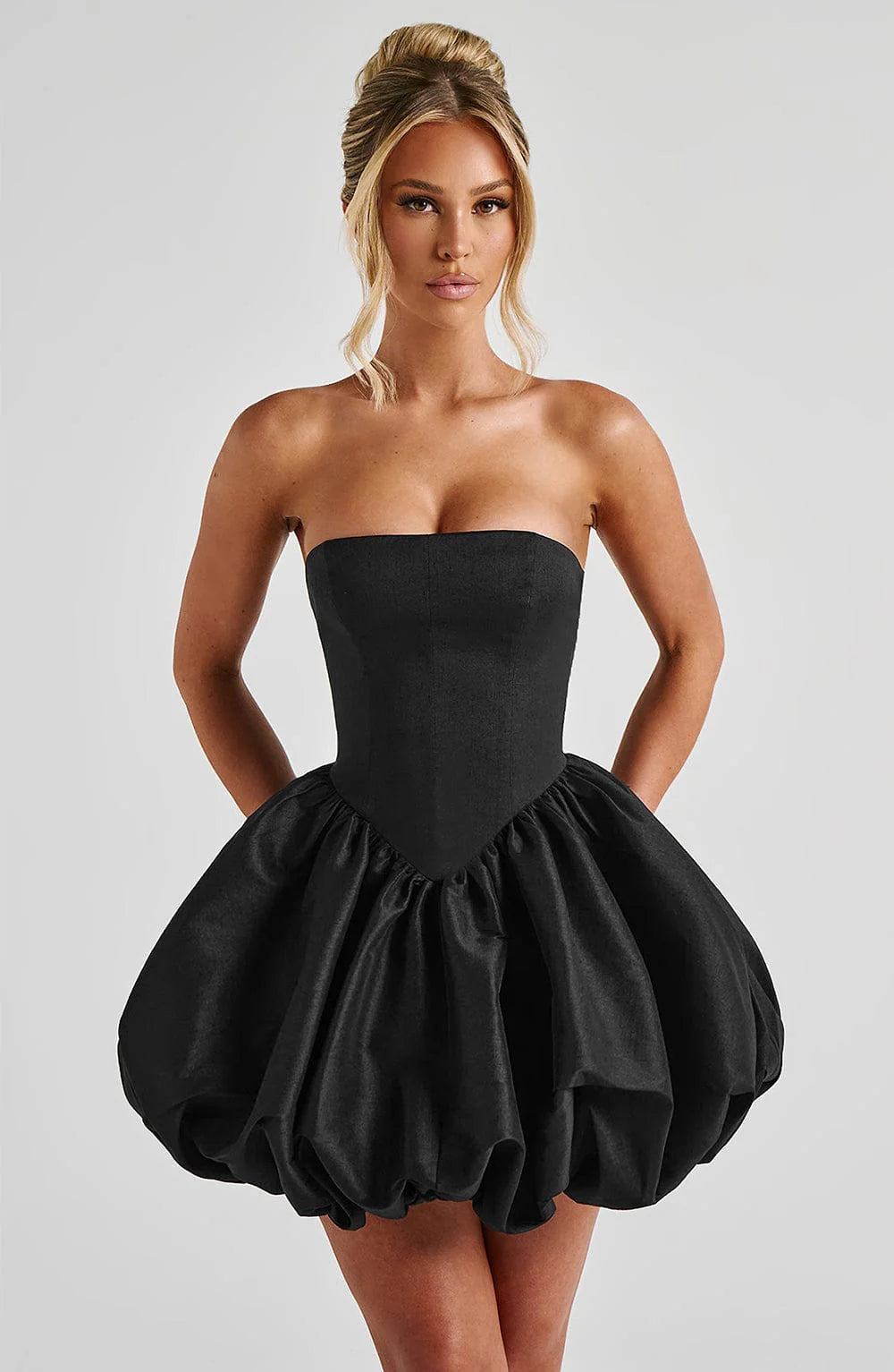 Sophisticated Dress with a Clean Classic Look