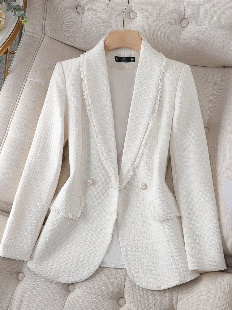 Sophisticated Garment with a Clean Classic Look
