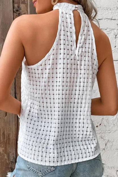 Well Tailored Top with a Graceful Silhouette