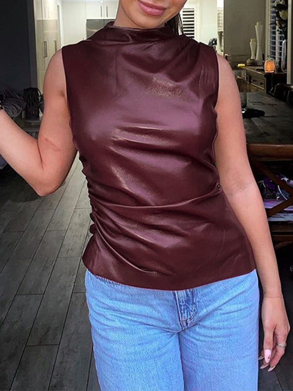 Well Tailored Top with a Graceful Silhouette