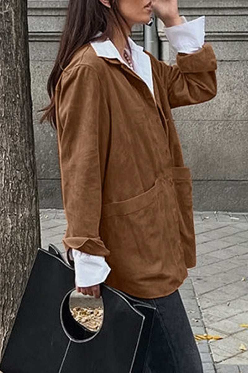 Effortlessly Elegant Garment with a Timeless Design