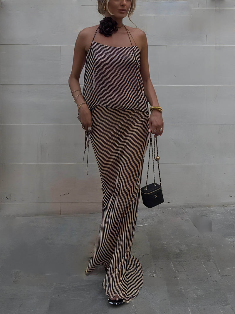 Beautifully Finished Top in a Timeless Design