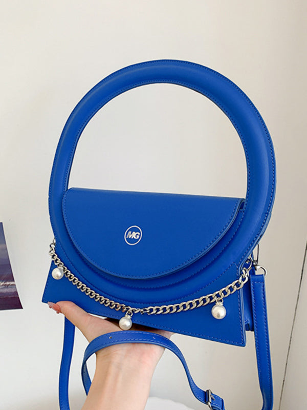 Well Tailored Bag with a Graceful Silhouette