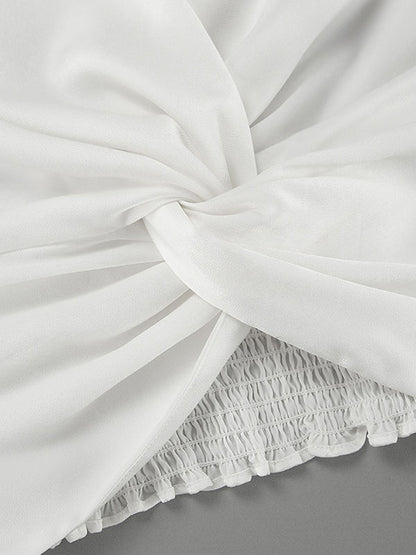 Well Tailored Blouse with a Graceful Silhouette