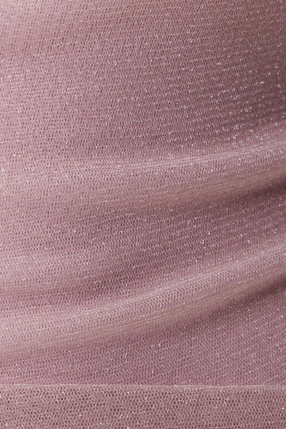 Effortlessly Elegant Top with a Timeless Design