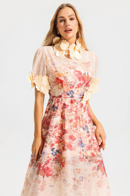 Effortlessly Elegant Dress with a Timeless Design