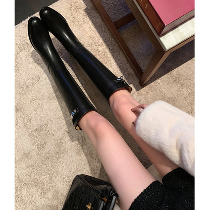 Polished Boots with an Effortless Classic Look