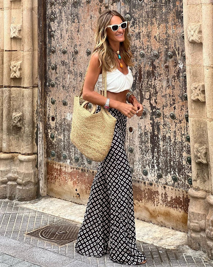 Elegantly Styled Pants for Everyday Wear