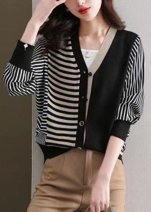 Beautifully Finished Cardigan in a Timeless Design
