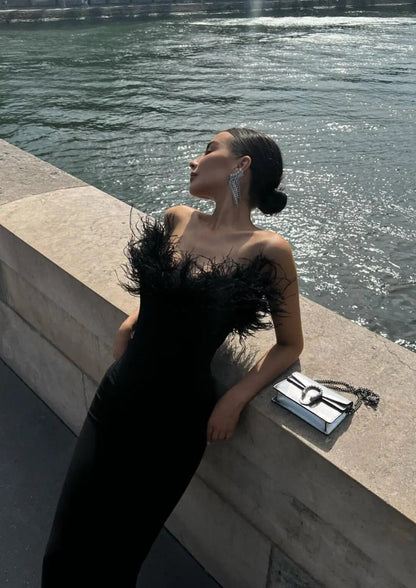 Effortlessly Elegant Dress with a Timeless Design
