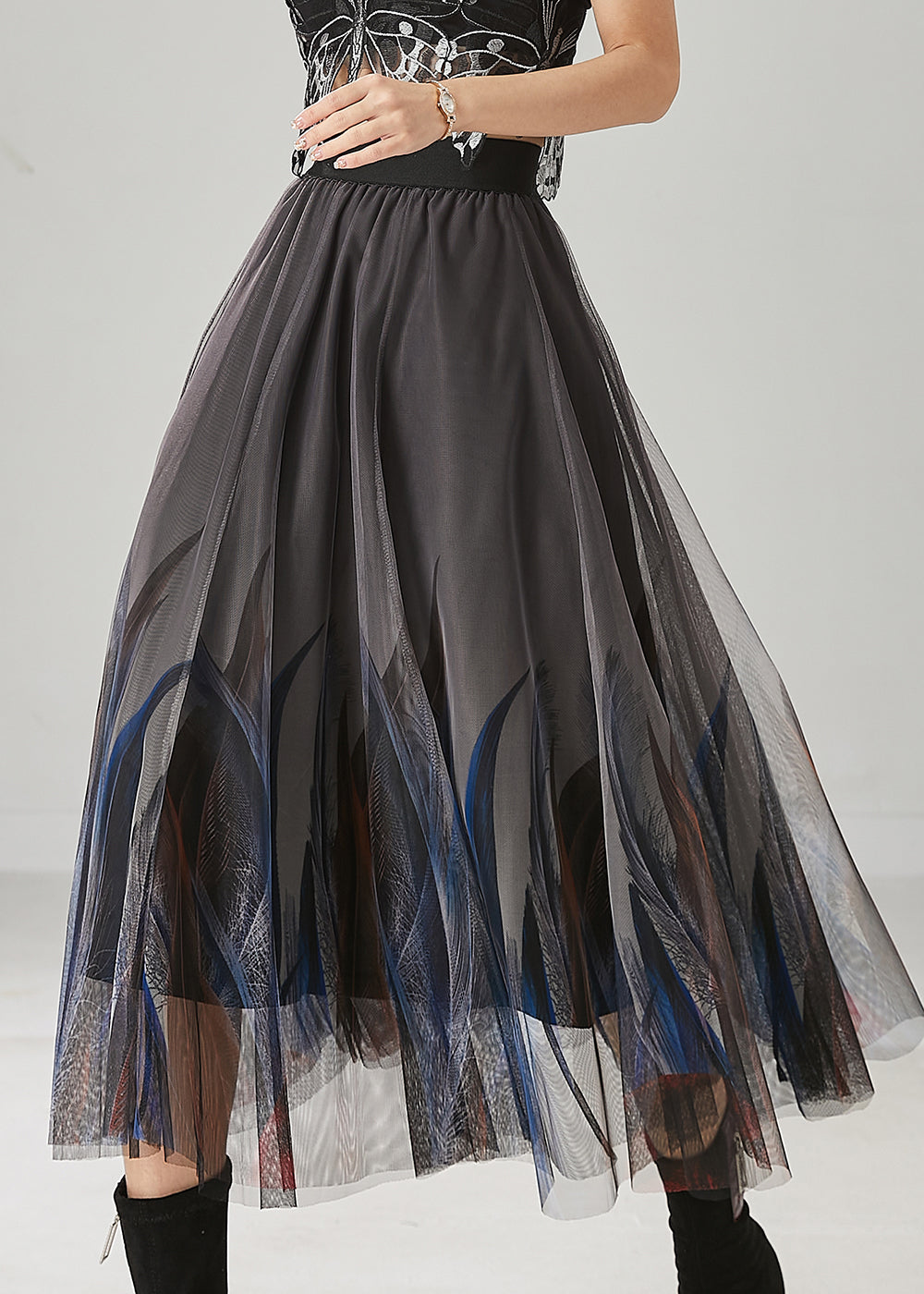 Effortlessly Elegant Garment with a Timeless Design
