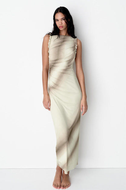 Gracefully Styled Dress for Any Occasion