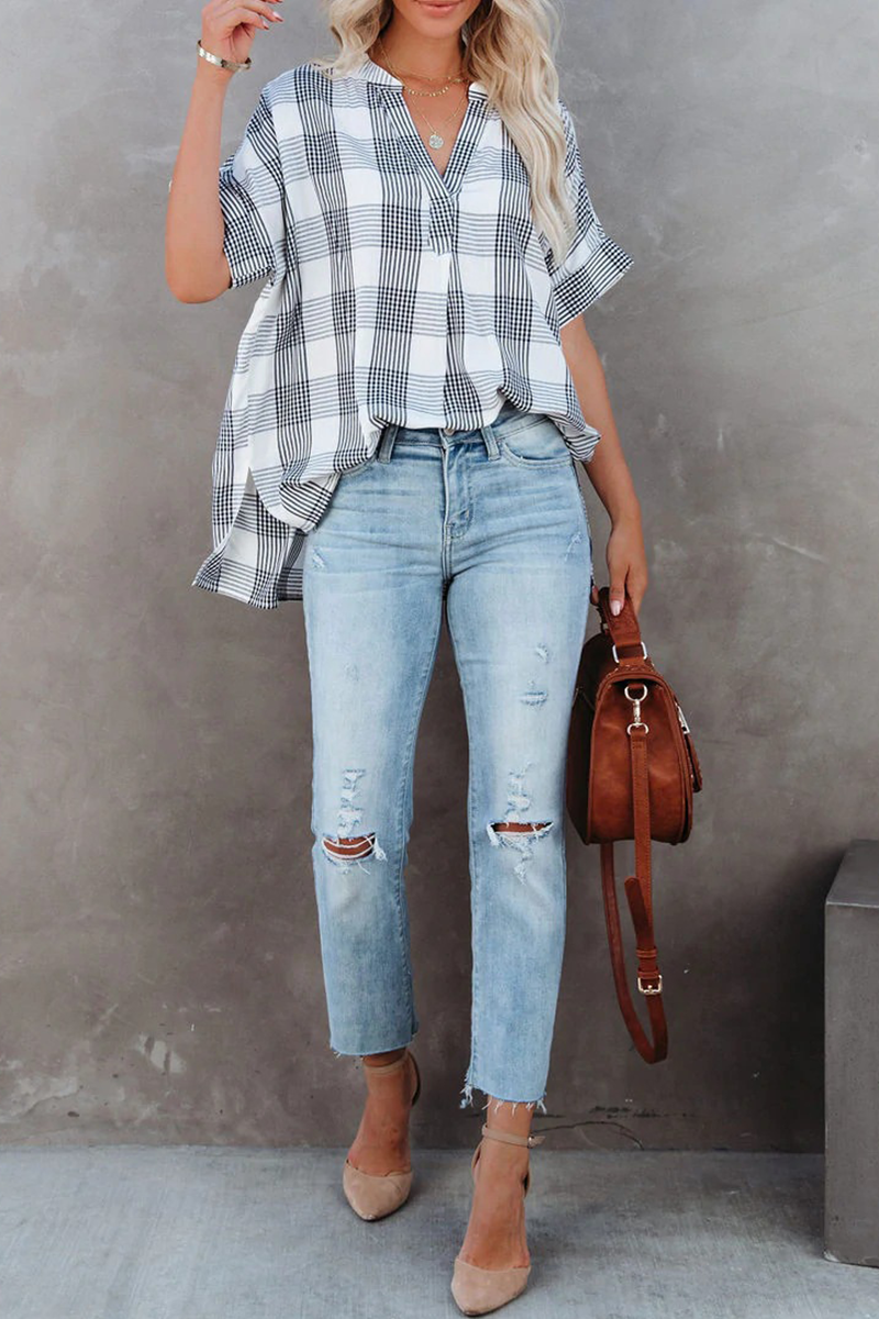 Beautifully Finished Top in a Timeless Design