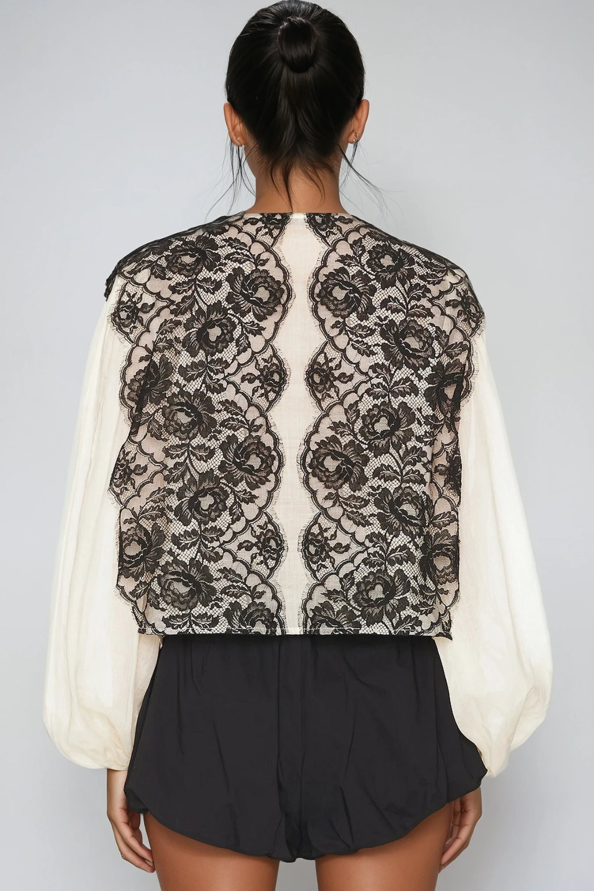 Beautifully Finished Top in a Timeless Design