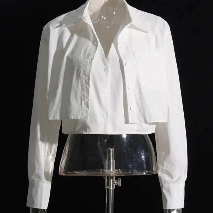 Well Tailored Shirt with a Graceful Silhouette