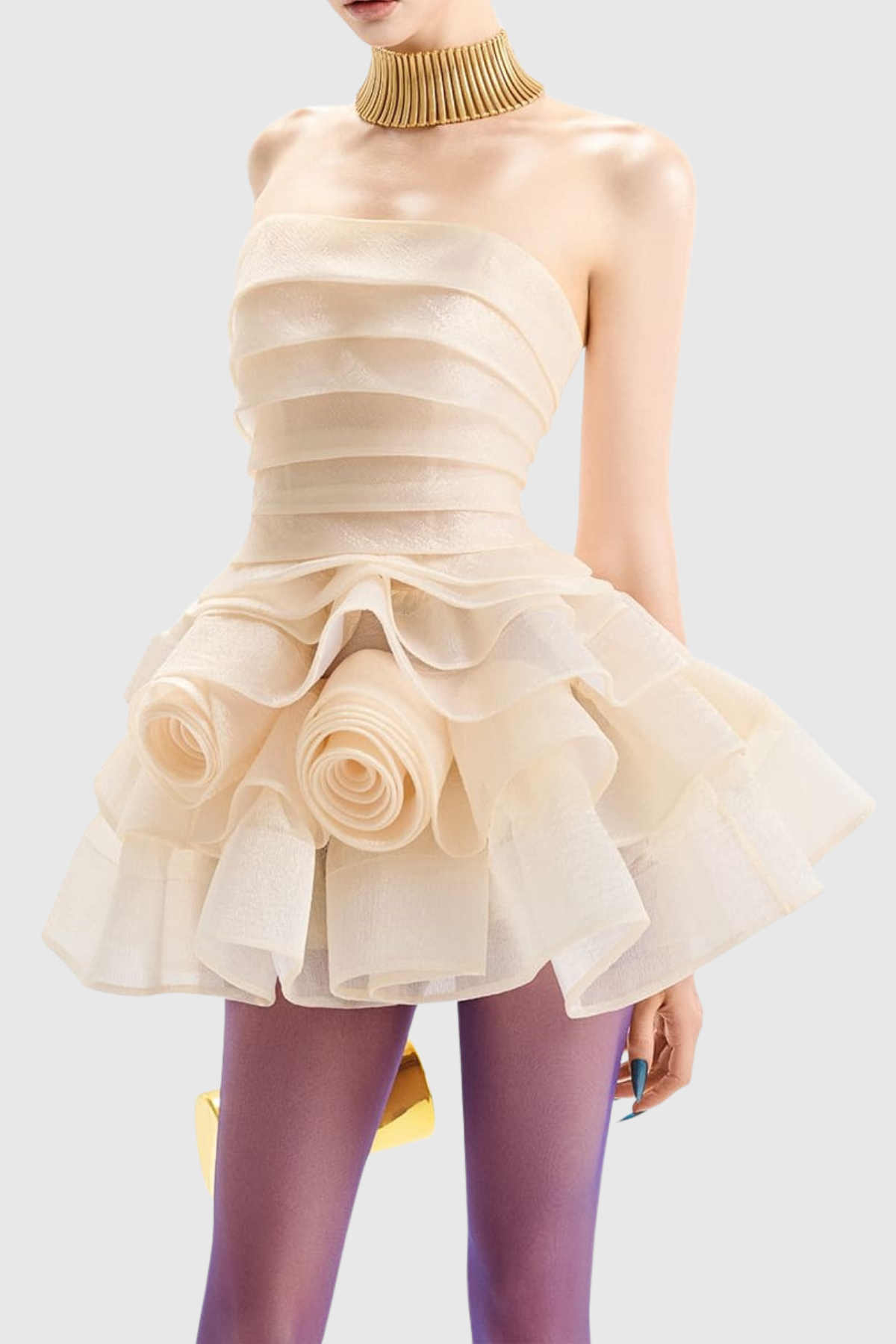 Beautifully Finished Dress in a Timeless Design