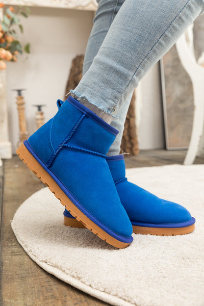 A Vintage Style Boots with Delicate Timeless Details