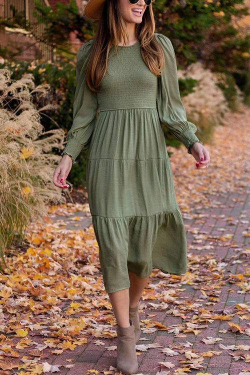Sophisticated Dress with a Clean Classic Look