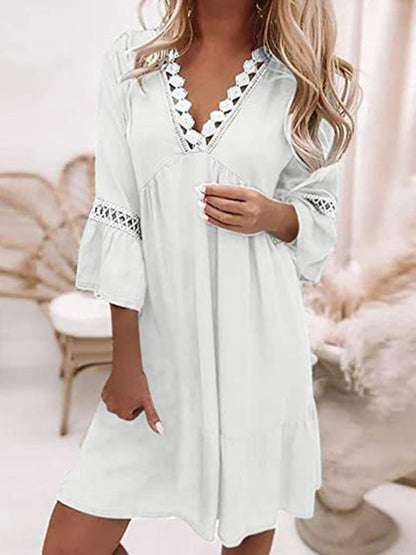 Beautifully Finished Dress in a Timeless Design