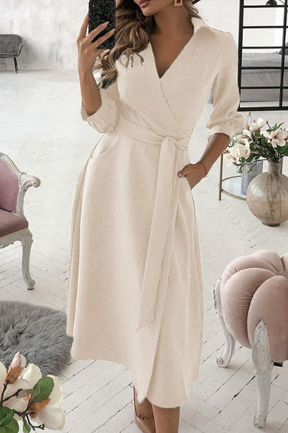 Classic Vintage Dress with a Flattering Fit