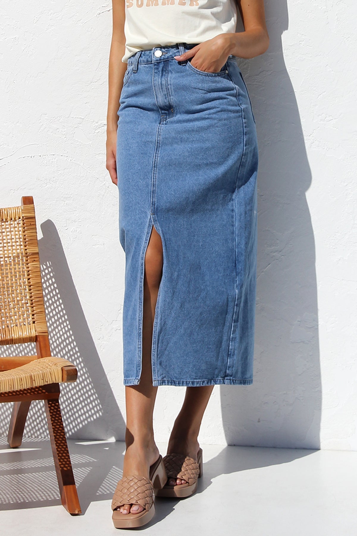 Sophisticated Garment with a Clean Classic Look