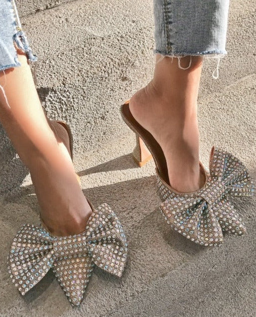 Polished Heels with an Effortless Classic Look