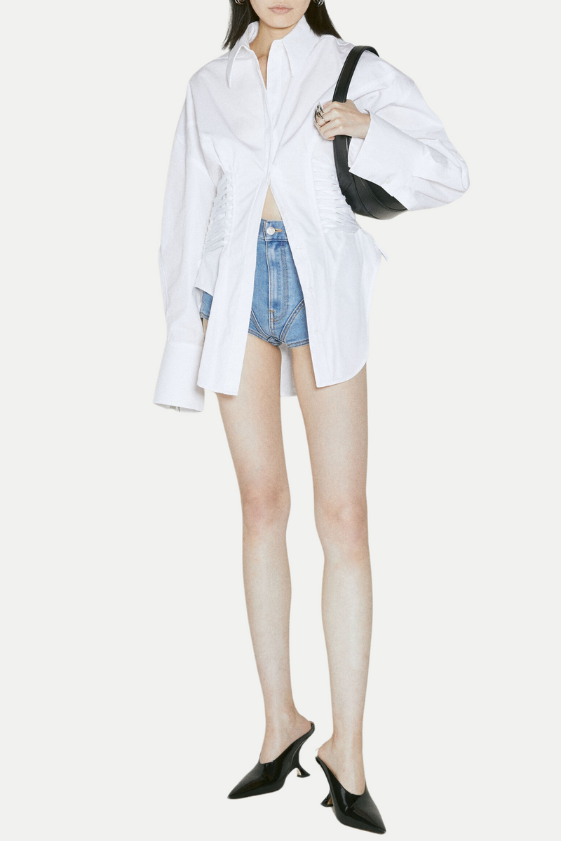 Well Tailored Shirt with a Graceful Silhouette