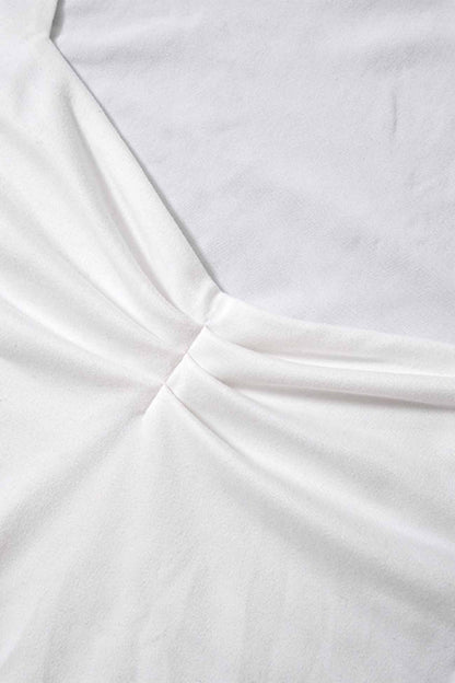 Effortlessly Elegant Top with a Timeless Design
