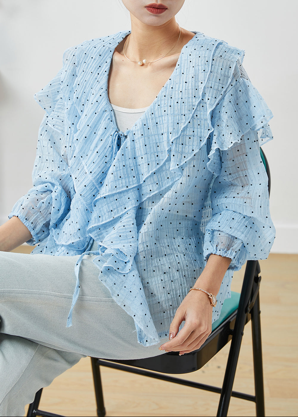 Classic Vintage Shirt with a Flattering Fit
