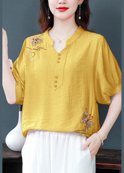 Well Tailored Blouse with a Graceful Silhouette