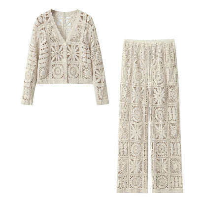 Beautifully Finished Trousers in a Timeless Design