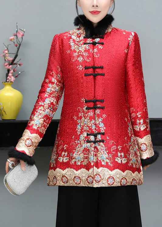 Beautifully Finished Coat in a Timeless Design