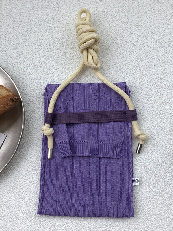 Well Tailored Bag with a Graceful Silhouette