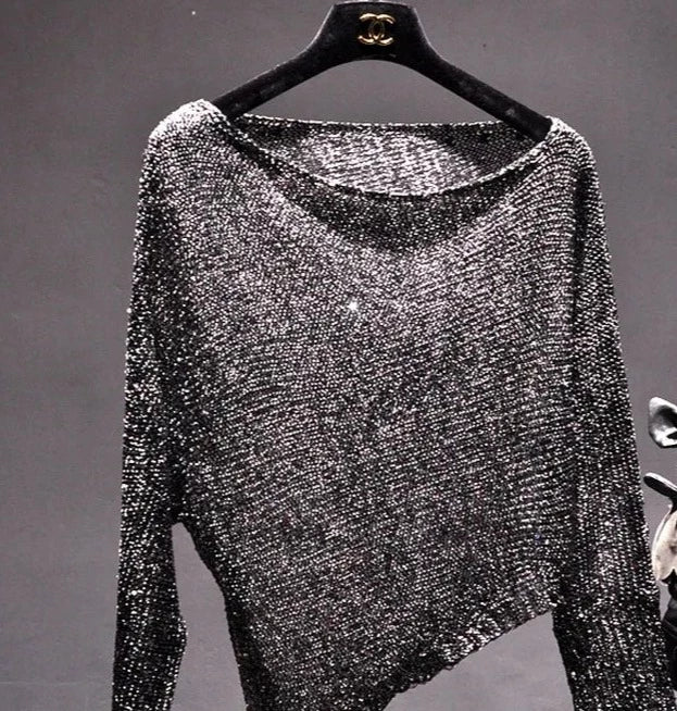 Effortlessly Elegant Top with a Timeless Design