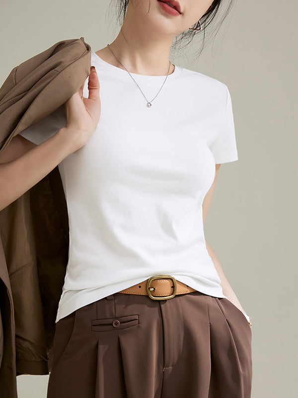 Effortlessly Elegant T-Shirt with a Timeless Design