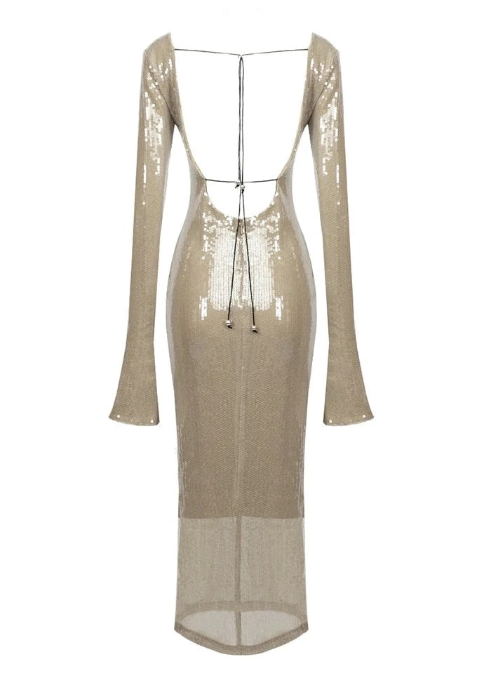 A Vintage Style Dress with Delicate Timeless Details