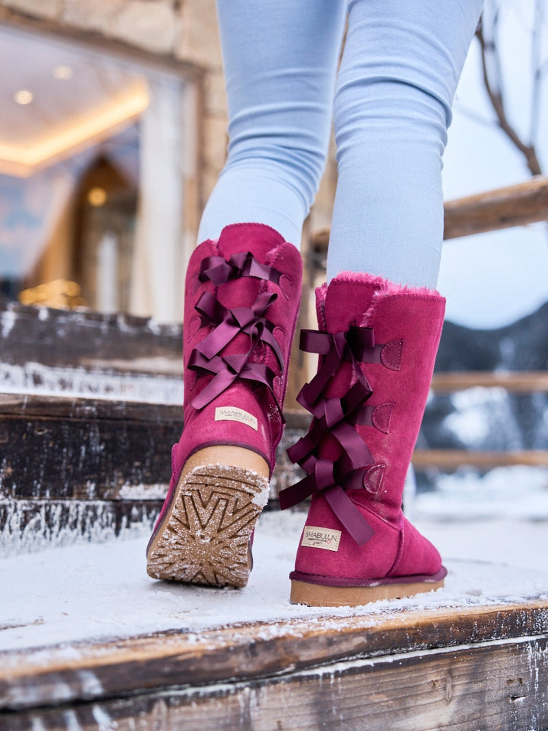 Effortlessly Elegant Boots with a Timeless Design