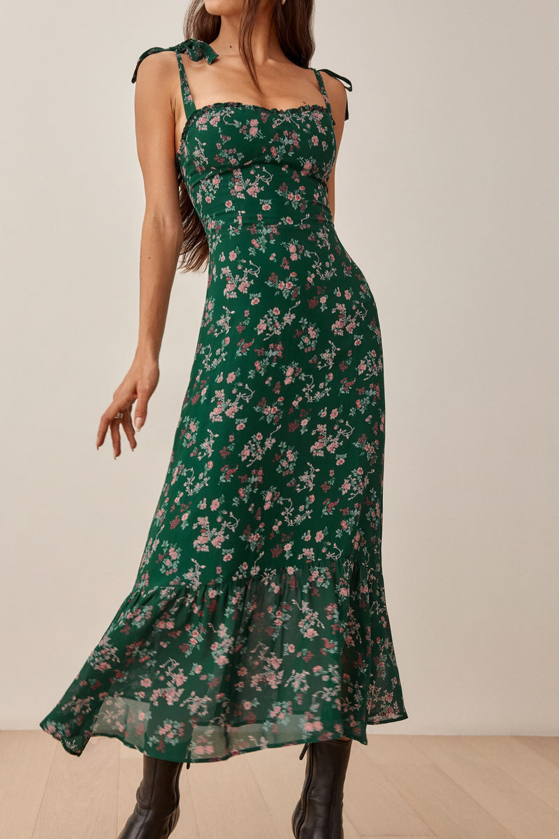 Classic Vintage Dress with a Flattering Fit