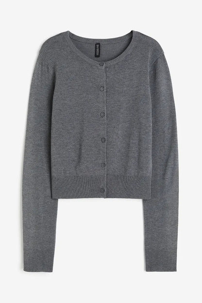 Well Tailored Cardigan with a Graceful Silhouette