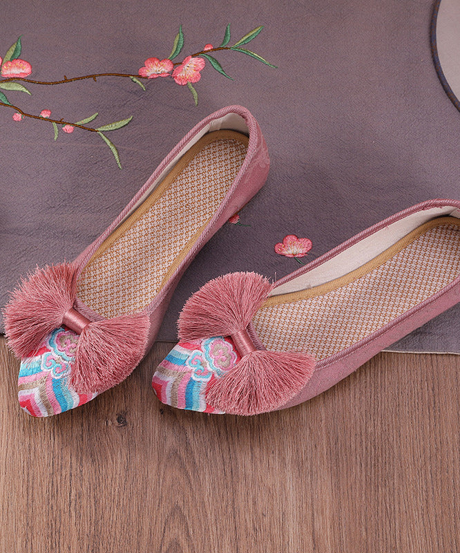 A Vintage Style Shoes with Delicate Timeless Details