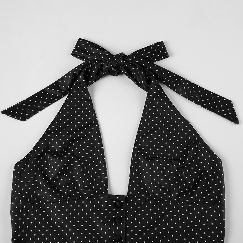 Beautifully Finished Garment in a Timeless Design